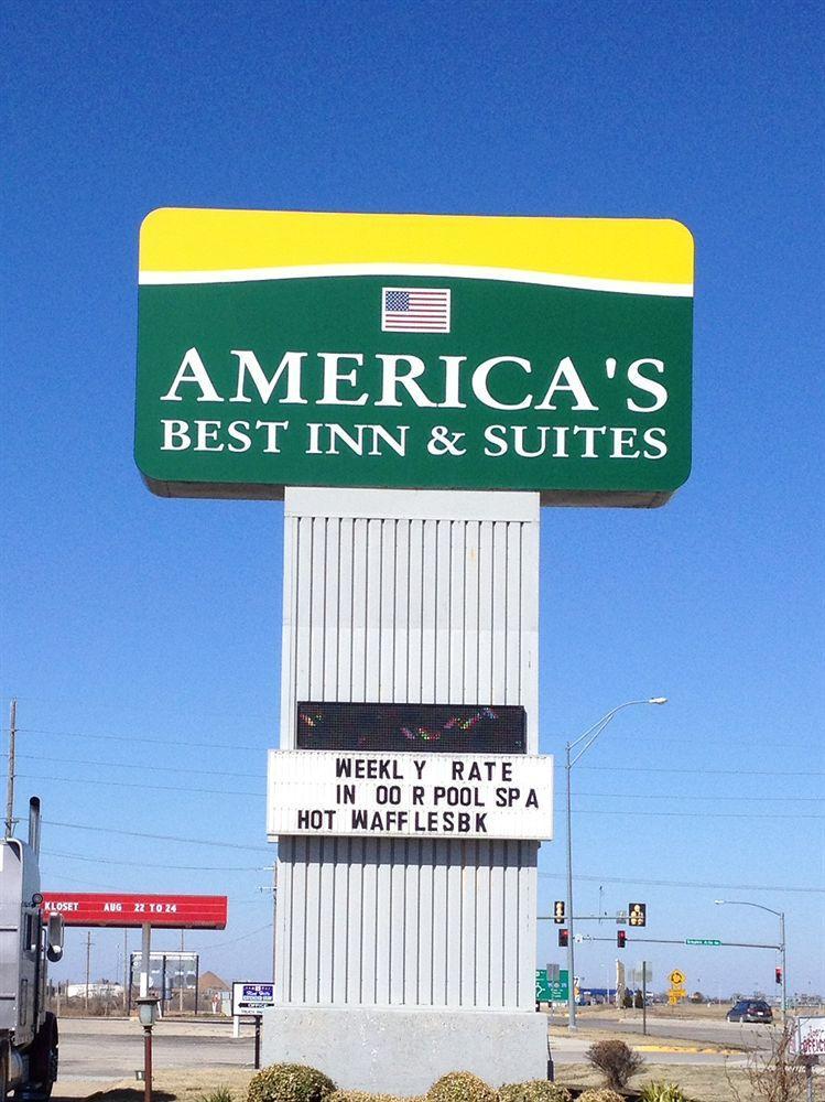 America'S Best Inn And Suites 恩波里亚 外观 照片